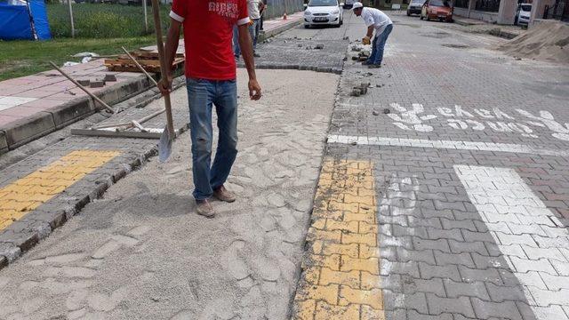 Taşköprü’de bozulan yollar yeniden tamir ediliyor