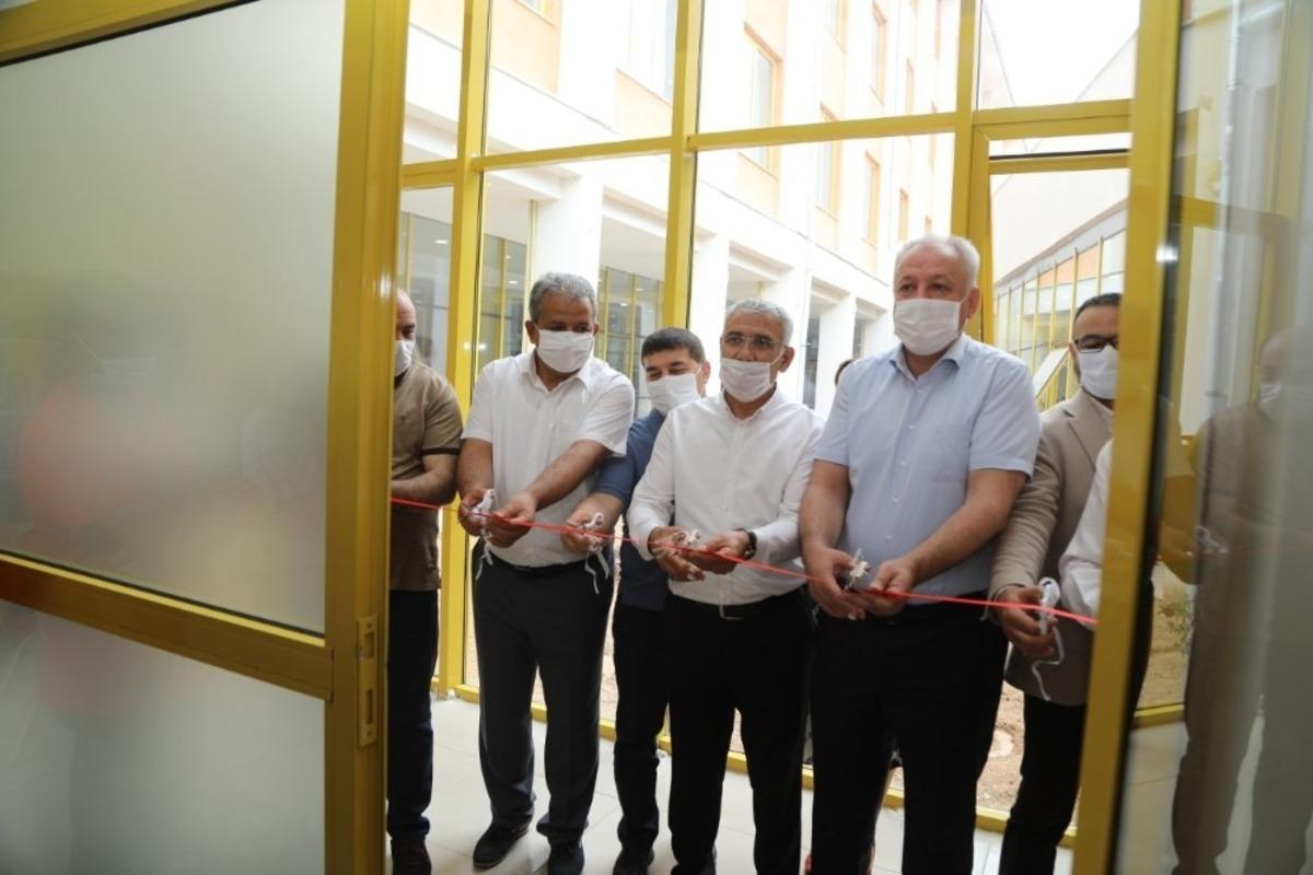 Cemil Taş&ccedil;ıoğlu anısına k&uuml;t&uuml;phane a&ccedil;ıldı