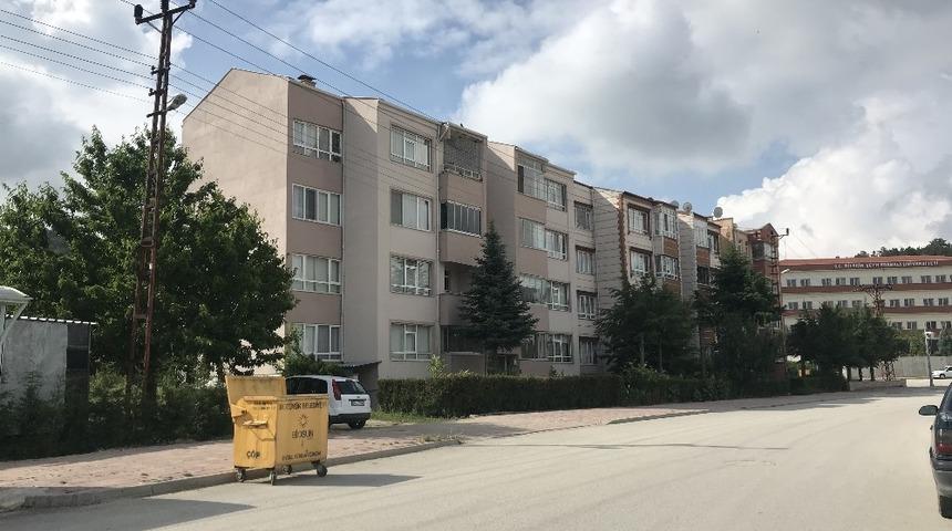 4. kattan aşağıya d&uuml;şt&uuml;