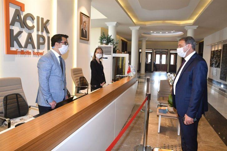 Vali Hasan Şıldak, personeli ile tanıştı G3