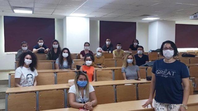 ADÜ’de hemşirelere oryantasyon eğitimi verildi