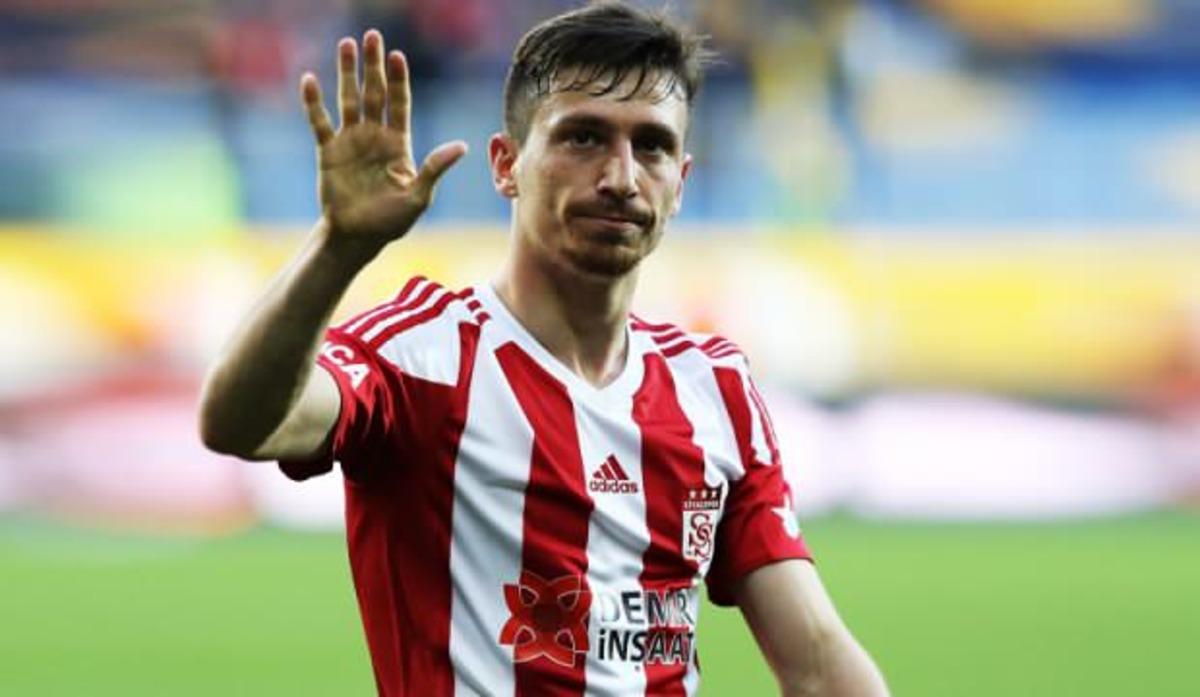 Fenerbah&ccedil;e, Mert Hakan Yandaş transferine noktayı koyuyor!