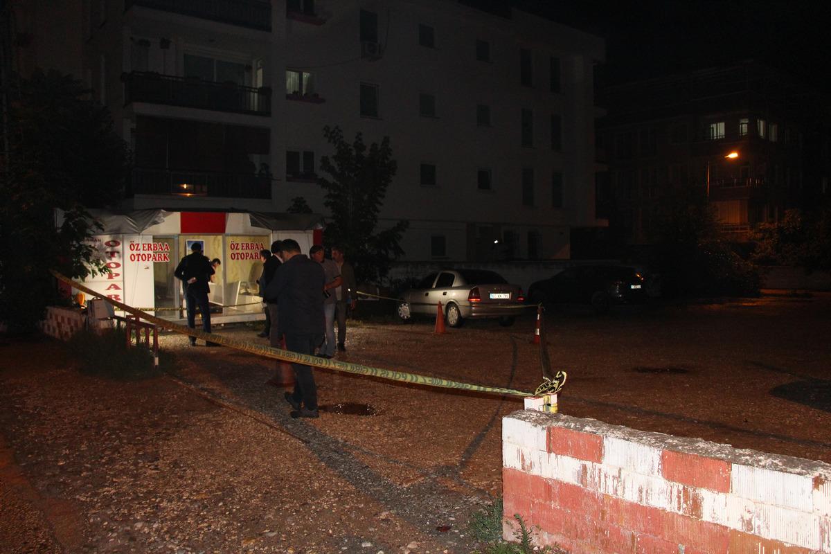 Otoparkta silahlı kavga: 1 &ouml;l&uuml;, 1 yaralı