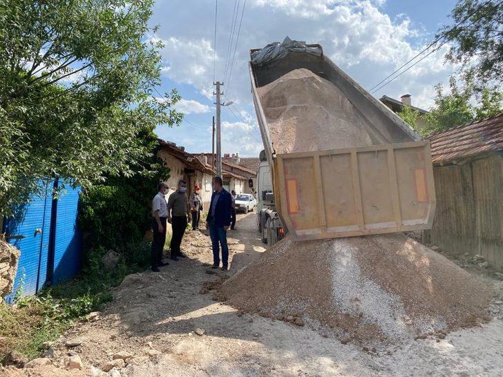 5 köyde devam eden hizmetleri inceledi, taleplerini dinledi G4