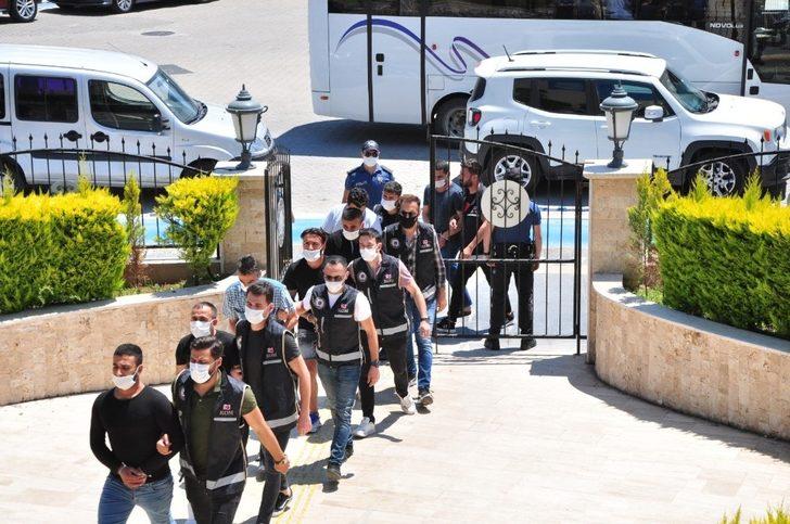 Tefeci ve kumar çetesi üyelerine tutuklama G4