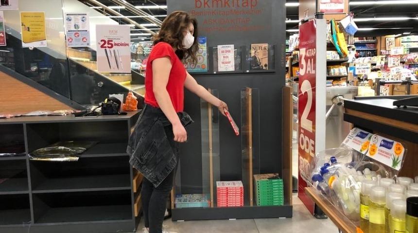 Askıda kitap uygulaması hayata ge&ccedil;ti