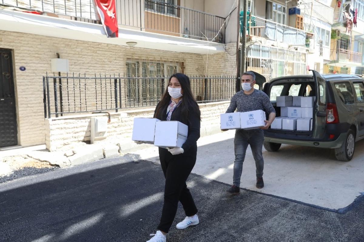 Buca M&uuml;lteci Destek Masası 3 bin 486 m&uuml;lteciye destek verdi