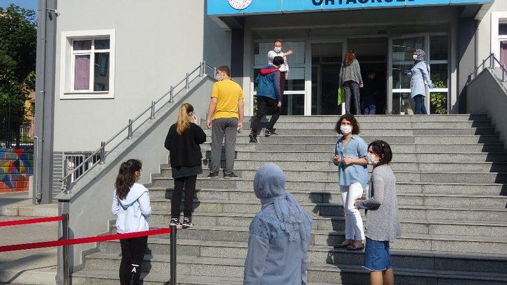 Uşak’ta LGS korona virüs gölgesinde başladı G3