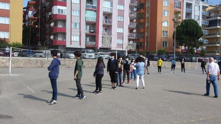 Uşak’ta LGS korona virüs gölgesinde başladı G4