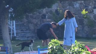 Beyazıt Öztürk, Çeşme'de malikane kiraladı