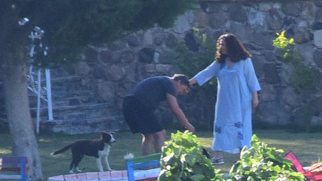 Beyazıt Öztürk, Çeşme'de malikane kiraladı