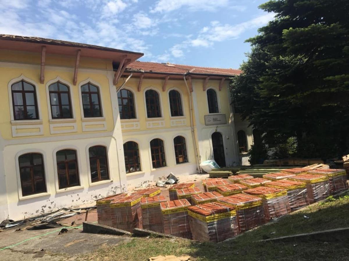 Orhangazi İlkokulu&rsquo;nda restorasyon &ccedil;alışması başlatıldı