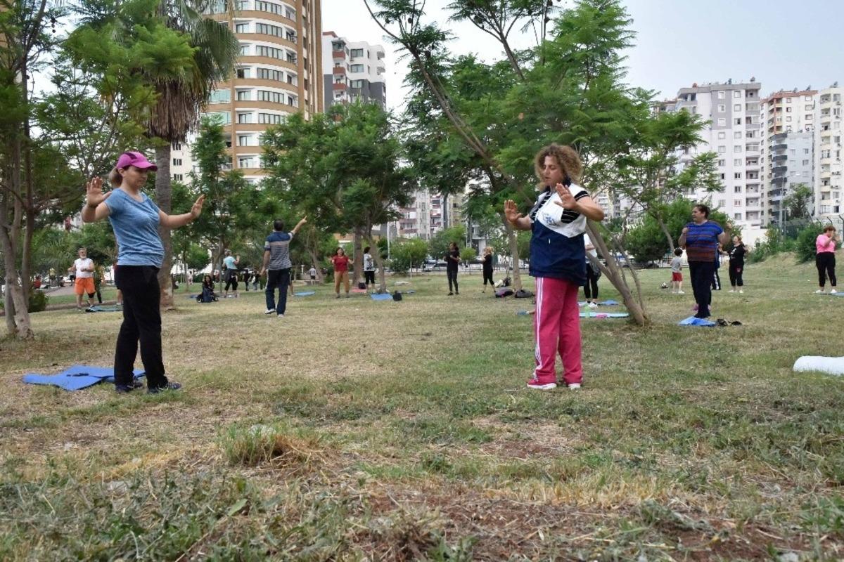 B&uuml;y&uuml;kşehirden vatandaşa eğitmen g&ouml;zetiminde spor imkanı