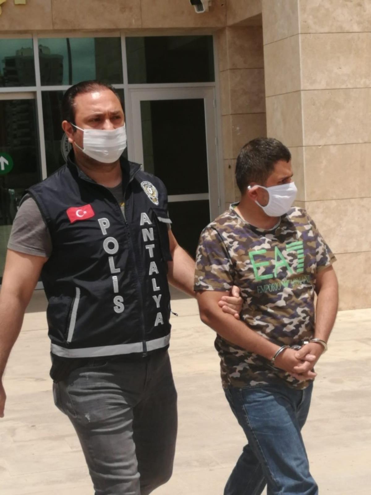 13 kişiyi toplamda 160 bin 900 TL dolandıran &ccedil;ete &ccedil;&ouml;kertildi