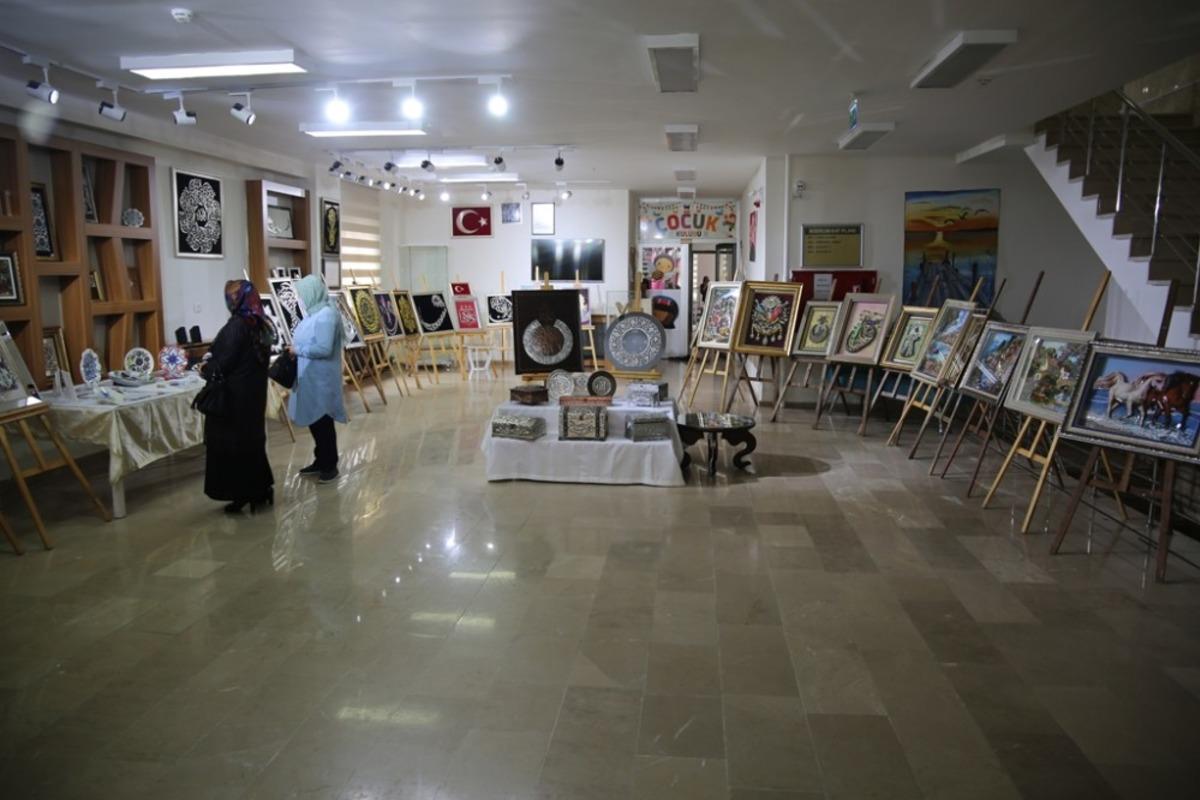 Kadınların emekli sanal sergiyle beğeniye sunulacak