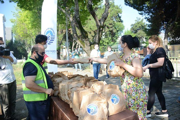 Tuzla Belediyesi sınava giren öğrencileri ikramlar ile karşıladı G3