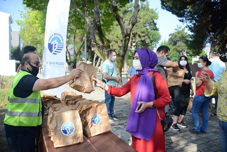 Tuzla Belediyesi sınava giren öğrencileri ikramlar ile karşıladı G4
