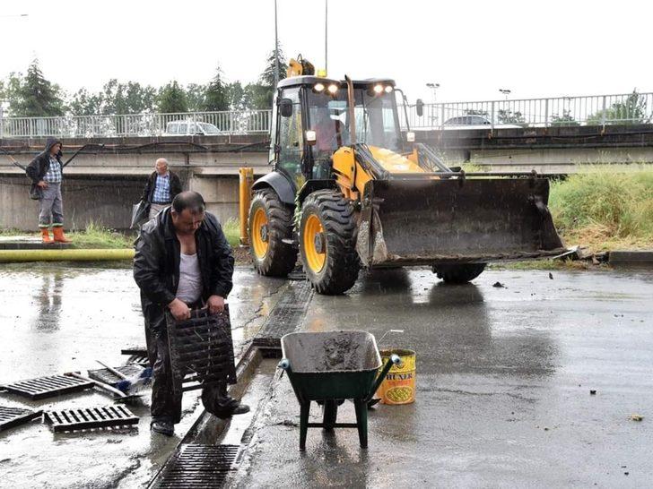 Giresun Belediyesi şiddetli yağışın ardından harekete geçti G2