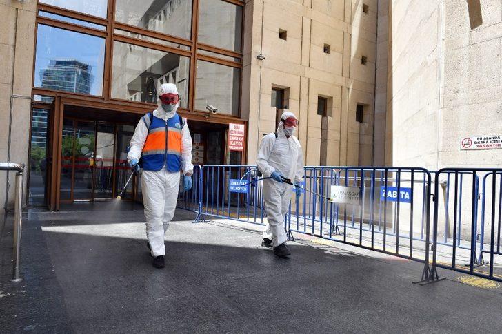 Adliye ve hukuk büroları dezenfekte edildi G2