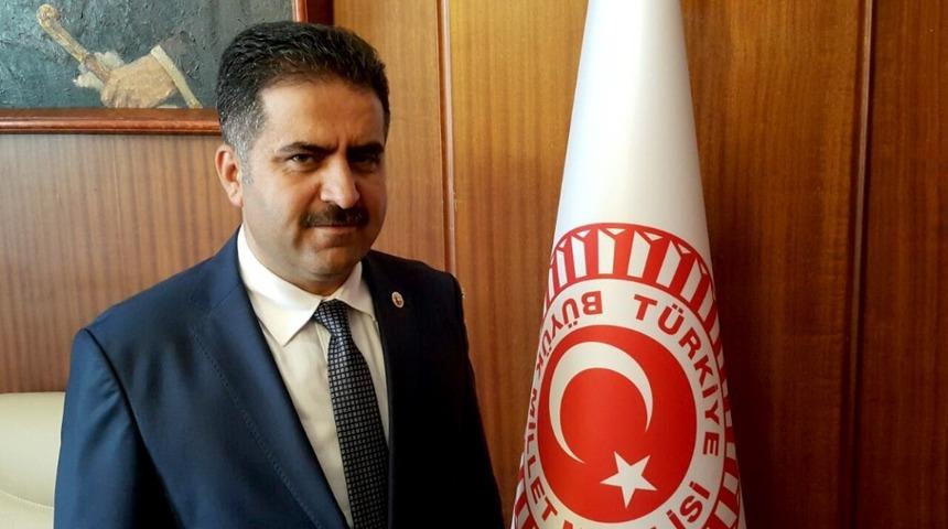 Milletvekili Fırat&rsquo;ın Babalar G&uuml;n&uuml; mesajı