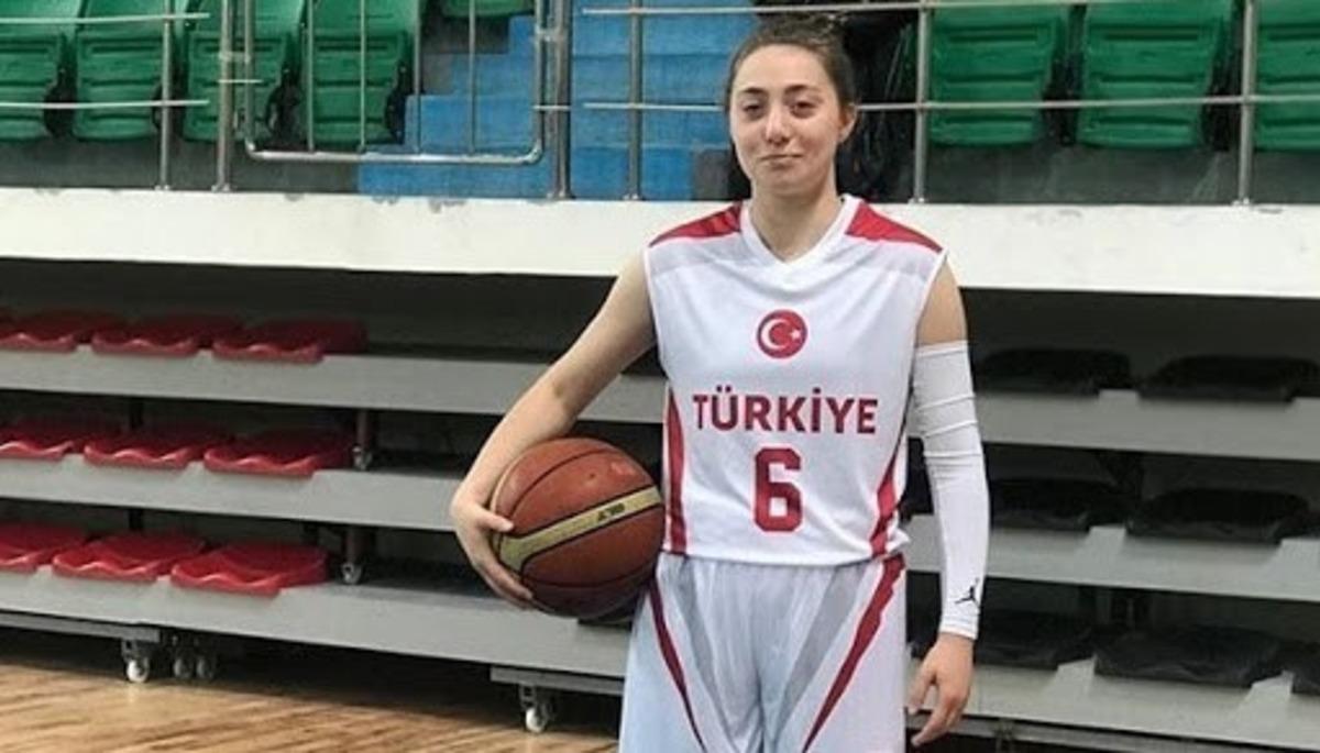 İzmit Belediyespor&rsquo;dan &ouml;zel bir transfer