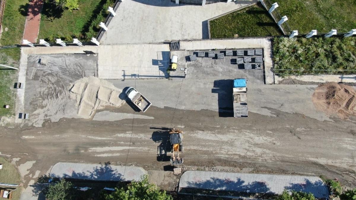 Tarihi kalenin yolunda yenileme &ccedil;alışması