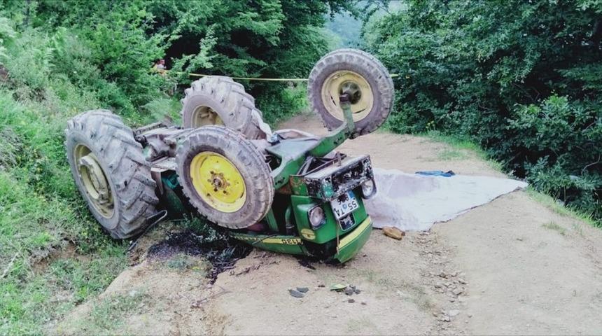 Samsun&rsquo;un trakt&ouml;r kazası: 1 &ouml;l&uuml;, 2 yaralı