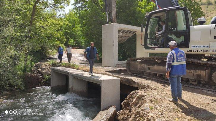 Bahçesaray’da köprü genişletme çalışmaları G1