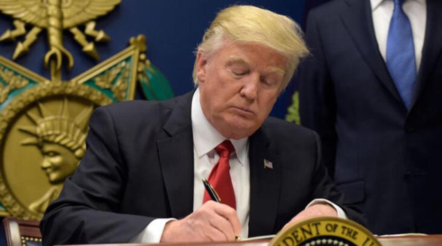 Halkbank davasına da bakmıştı! Trump Geoffrey Berman'ı g&ouml;revden aldı