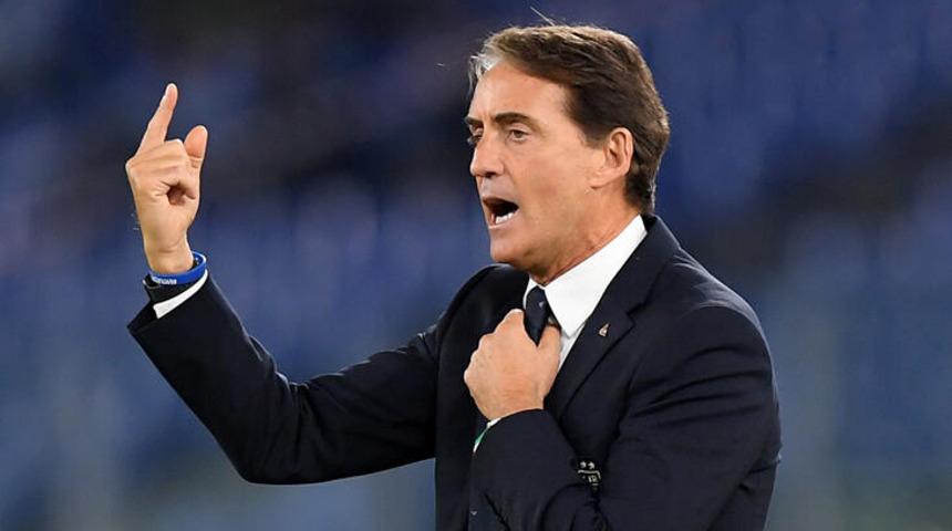 İtalya Milli Takımı Teknik Direktörü Mancini'den Balotelli'ye eleştiri