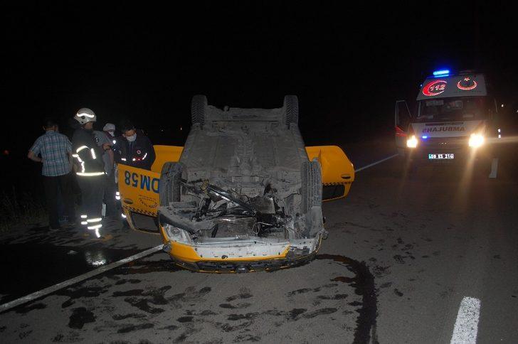 Kaza sonrası ağlayan çocuğa polis şefkati   G4