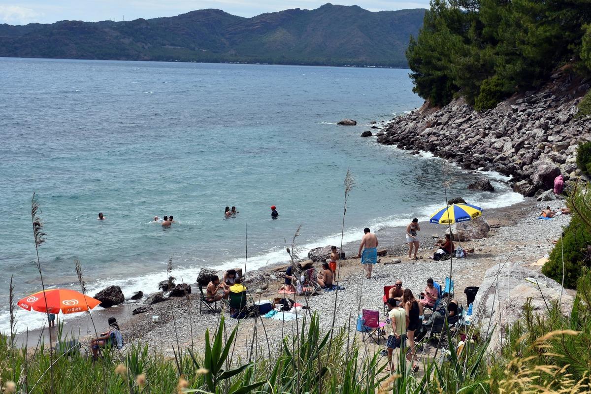 Marmarislilerin koylarda izole deniz keyfi