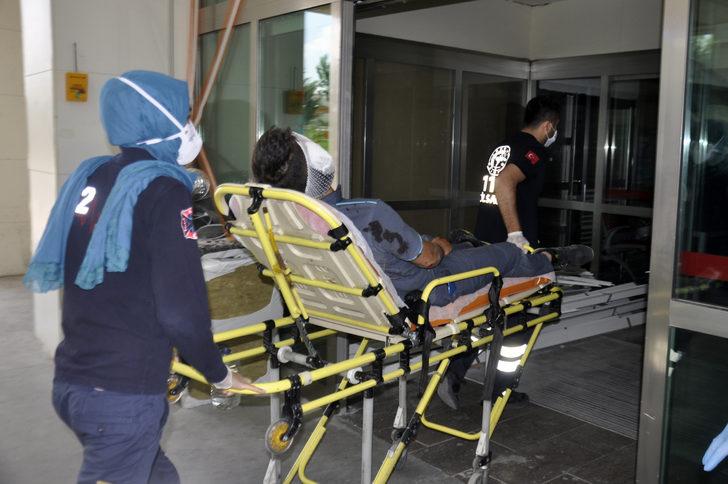 Tartıştığı postacının kulağını ısırarak kopardı G4