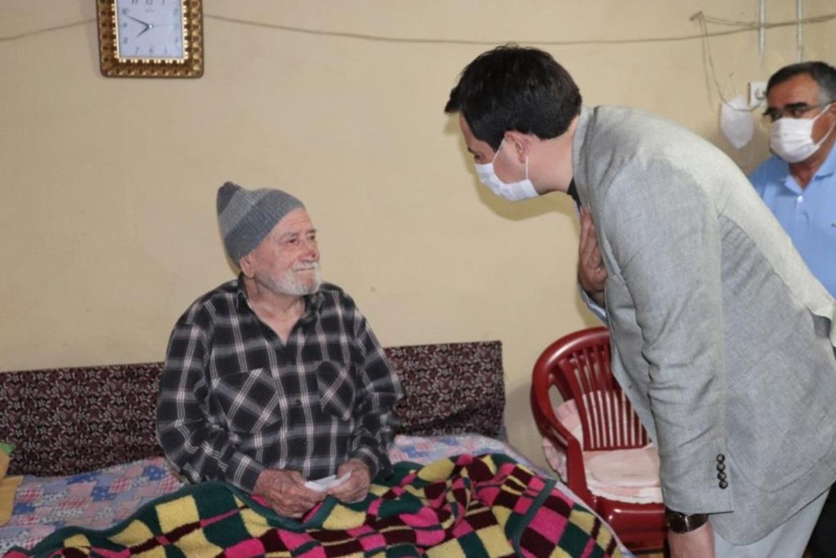 Antalya&rsquo;da en yaşlı babaya ziyaret