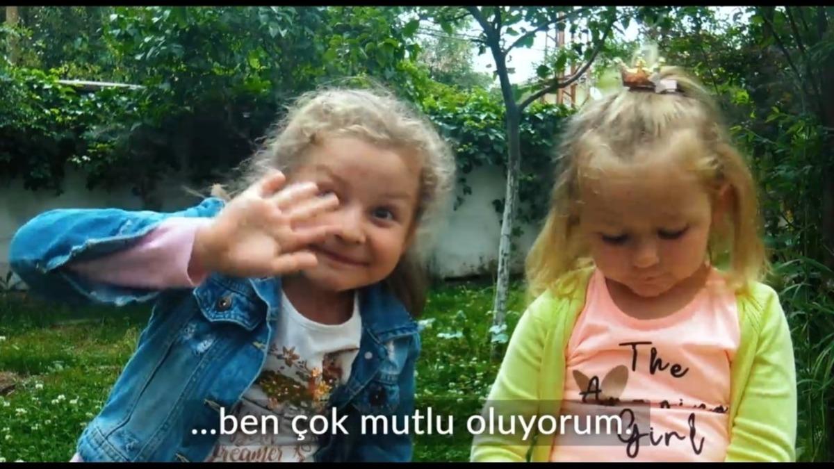 Polis &ccedil;ocuklarından neşelendiren Babalar G&uuml;n&uuml; klibi