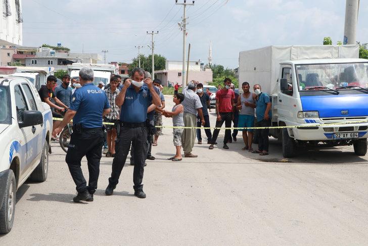 Adana'da korkunç olay! Fırçası elektrik tellerine değen boyacı, akıma kapılarak öldü G2