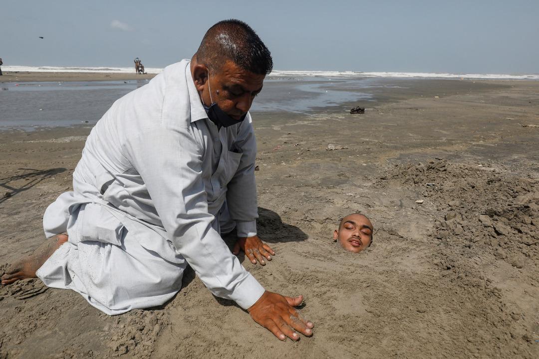 21 Haziran g&uuml;neş tutulması mest etti! Ateş &ccedil;emberini g&ouml;rmek i&ccedil;in t&uuml;m d&uuml;nya kilitlendi