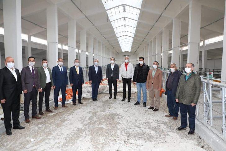 Vali Öksüz, Modern Besi Çiftliği ve Kesimhanesinde İncelemelerde bulundu G1