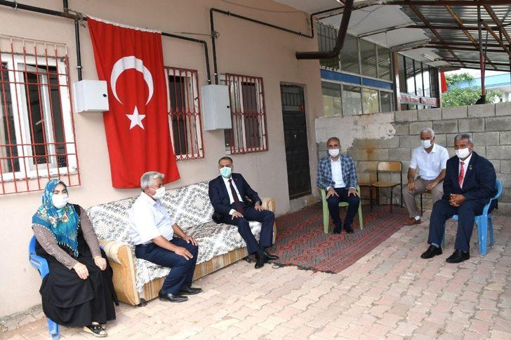 Vali Mahmut Çuhadar’dan şehit ailelerine ziyaret G1