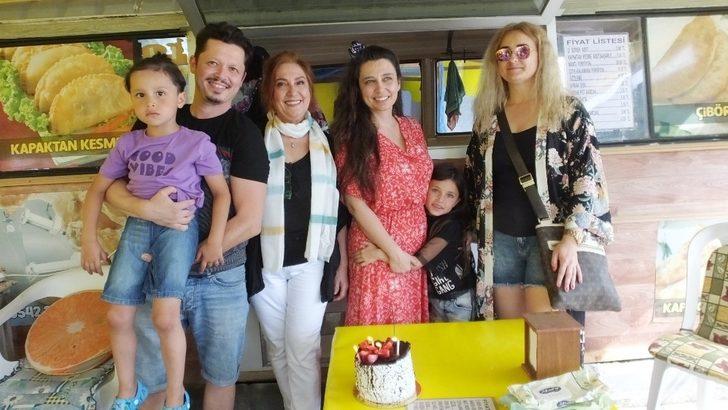 Burhaniyeli yazardan sazlı sözlü kitap tanıtımı G1