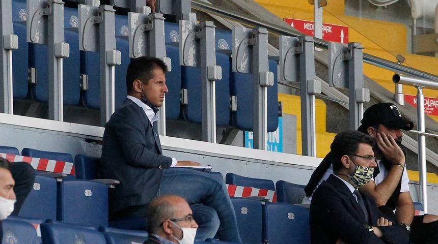 Emre Belözoğlu takımını yalnız bırakmadı