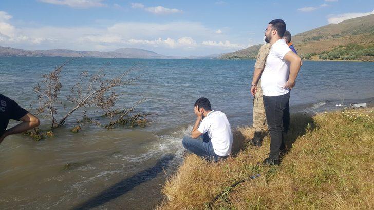 Hazar Gölü'ne giren Harun Güncü'den acı haber G1
