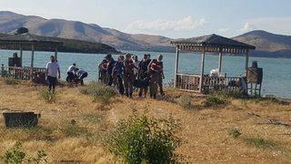 Hazar Gölü'ne giren Harun Güncü'den acı haber