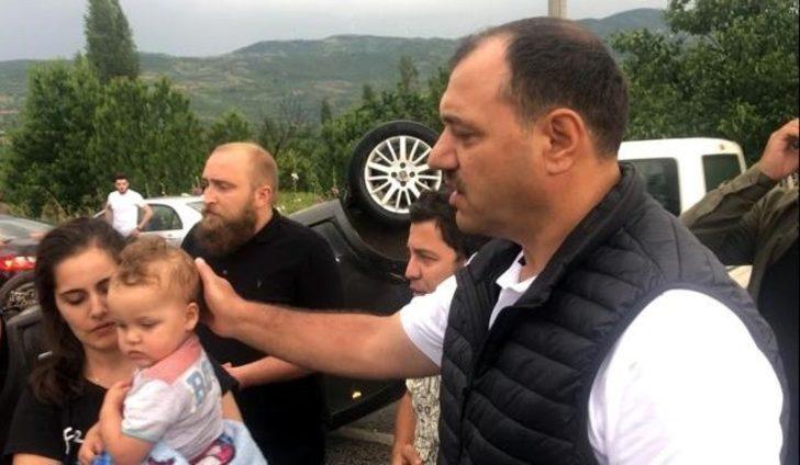 Vali Kaldırım Sakarya’ya gelir gelmez önünde yaşanan kazaya müdahale etti G3