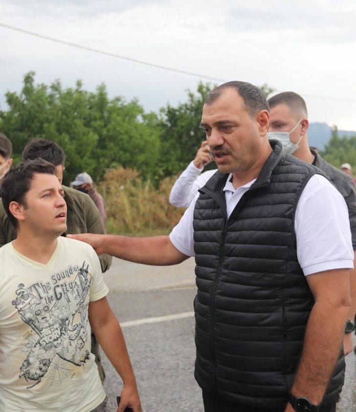 Vali Kaldırım Sakarya’ya gelir gelmez önünde yaşanan kazaya müdahale etti G4
