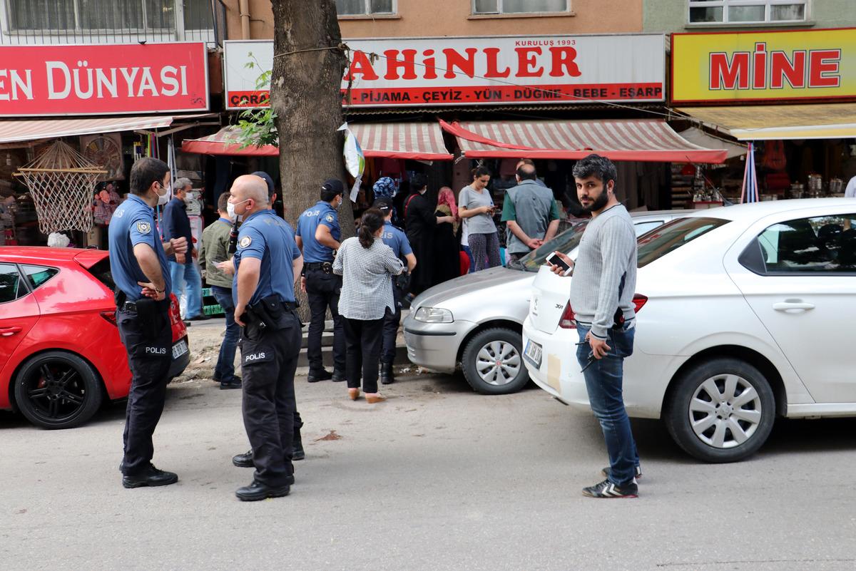 Ankara'da sokak ortasında silahlı saldırı! Kayın babası ve kayın biraderi kurşun yağdırdı