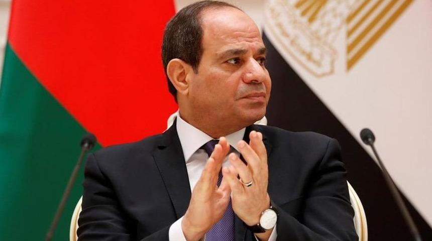 Libya'dan Sisi'ye karşı peş peşe hamleler
