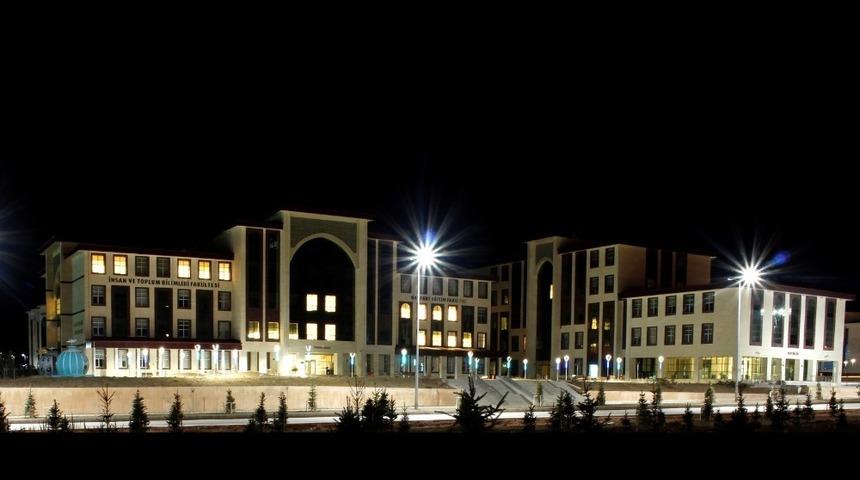Bayburt &Uuml;niversitesi 11 yeni b&ouml;l&uuml;m/program ile b&uuml;y&uuml;meye devam ediyor
