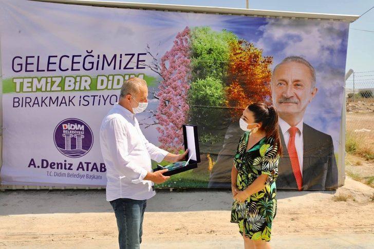Başkan Atay’dan temizlik işleri personeline Babalar Günü ziyareti G3