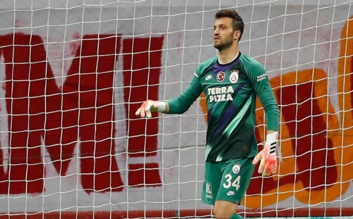 Okan Kocuk topu ka&ccedil; saniye elinde tuttu?